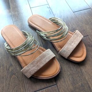 Woman's slip-on sandals
